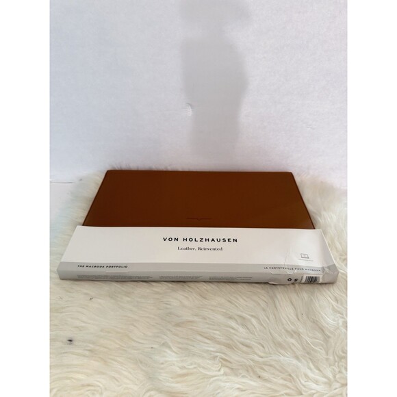 New Von Holzhausen MacBook Portfolio 16" vegan Leather Cover Caramel Brown Apple - Picture 4 of 11